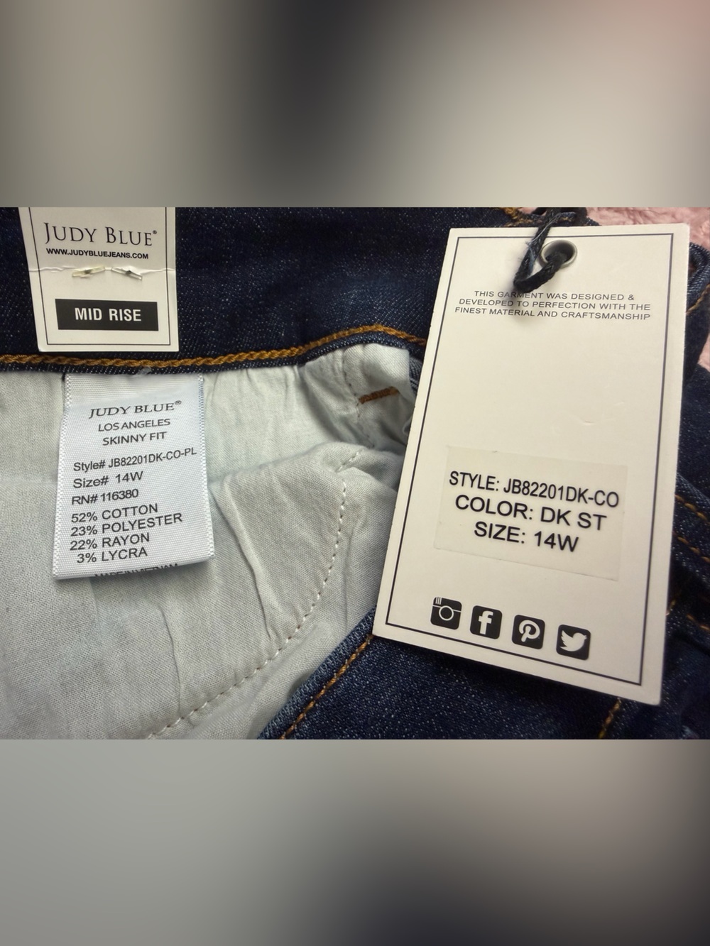 Judy Blue Hey Jude Mid-Rise Skinny Jeans-Size 14W NWT - Picture 6 of 9